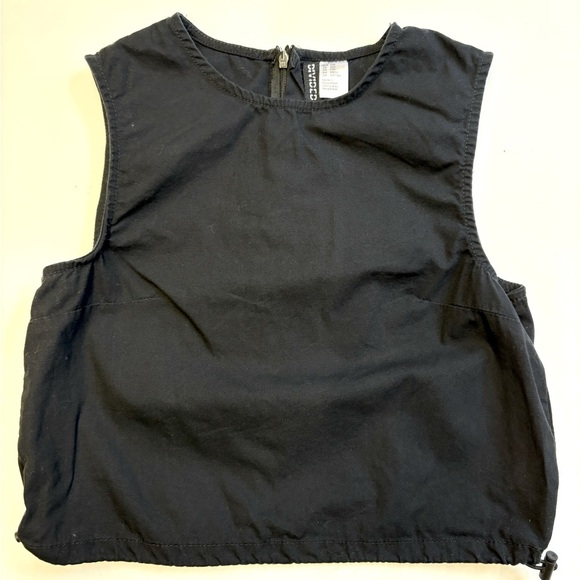 H&M Black sleeveless muscle crop tee top blouse pull strings zip back size XXS - Picture 2 of 7